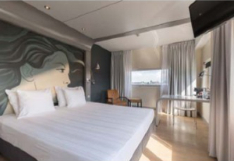 Travel & Accommodation Travel & Accommodation